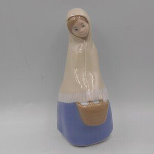 VINTAGE REX VALENCIA MADE IN SPAIN GIRL WITH BASKET FIGURINE COLLECTIBLE